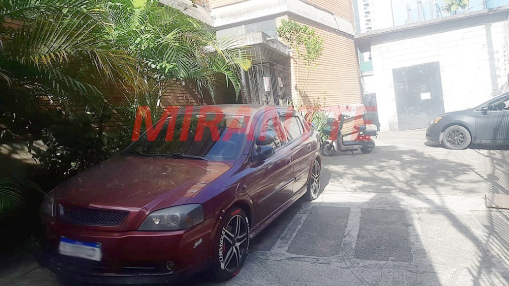 Comercial de 1379m² em Bom Retiro