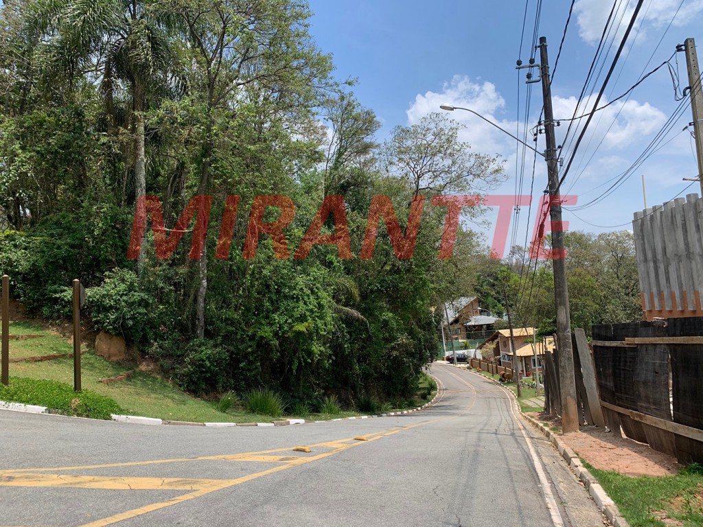 Terreno de 1420m² em Serra Da Cantareira