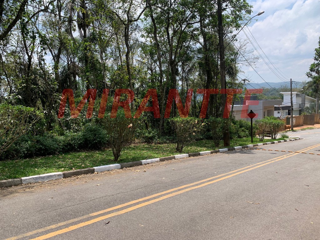 Terreno de 1420m² em Serra Da Cantareira