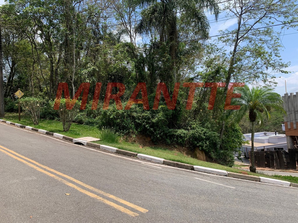 Terreno de 1420m² em Serra Da Cantareira