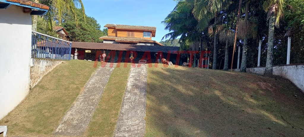 Casa terrea de 240m² com 3 quartos em Serra Da Cantareira