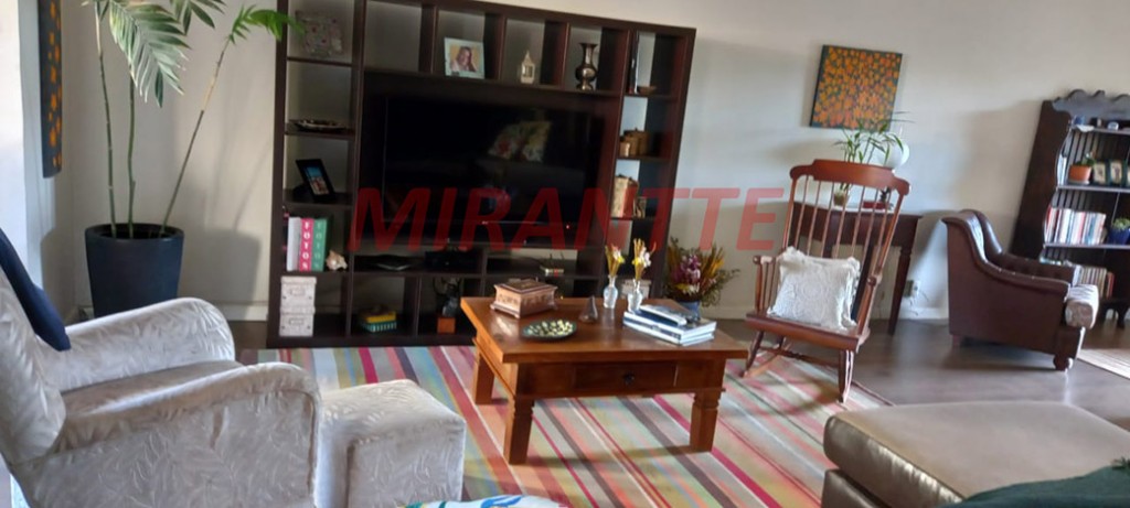 Casa terrea de 240m² com 3 quartos em Serra Da Cantareira