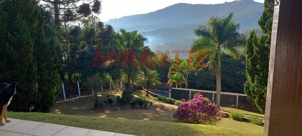 Casa terrea de 240m² com 3 quartos em Serra Da Cantareira