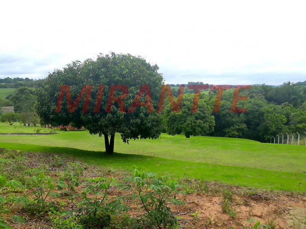ChÁcara com 5 quartos em FAZENDA LAGO AZUL