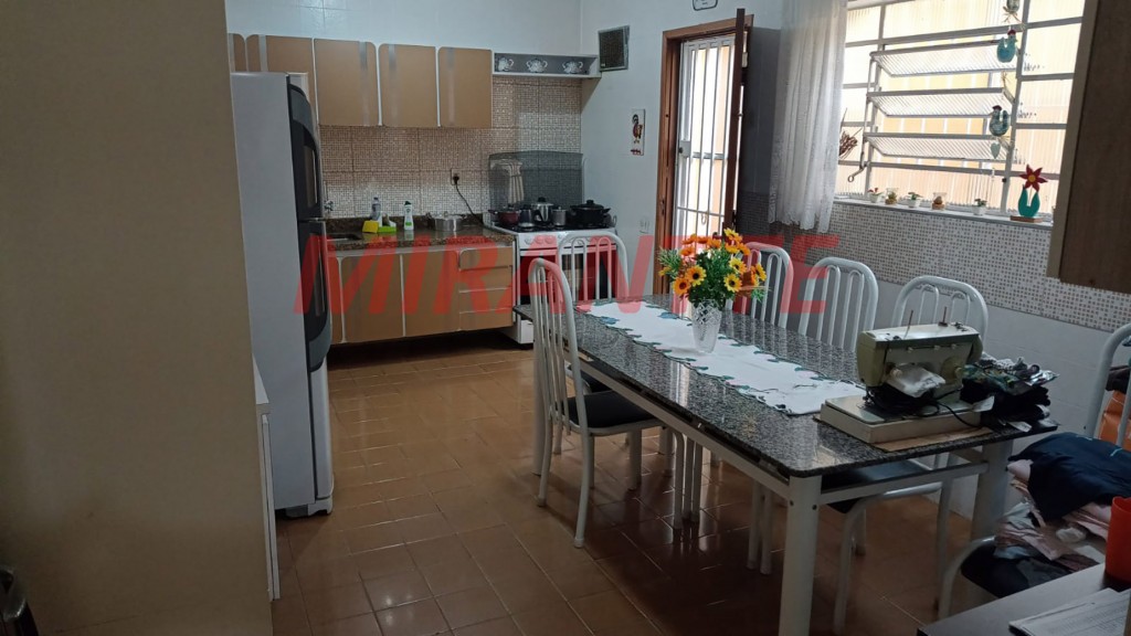 Sobrado de 182m² com 3 quartos em Parque Palmas Do Tremembé