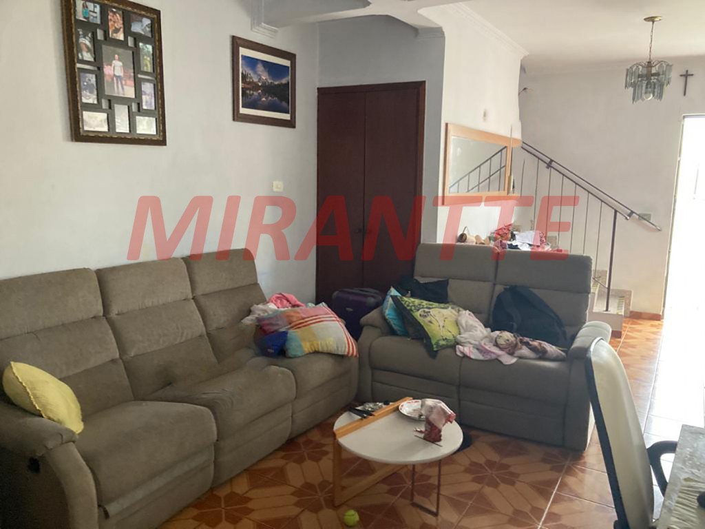 Sobrado de 83m² com 5 quartos em Vila Nova Mazzei