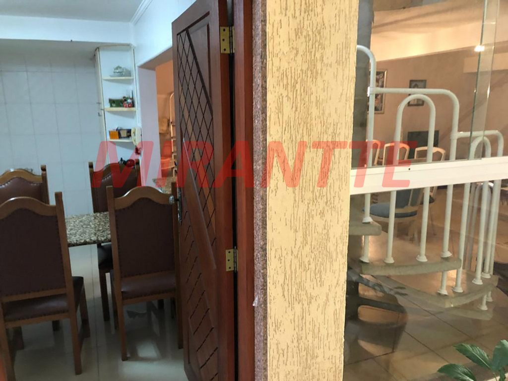 Sobrado de 266m² com 4 quartos em Parada Inglesa