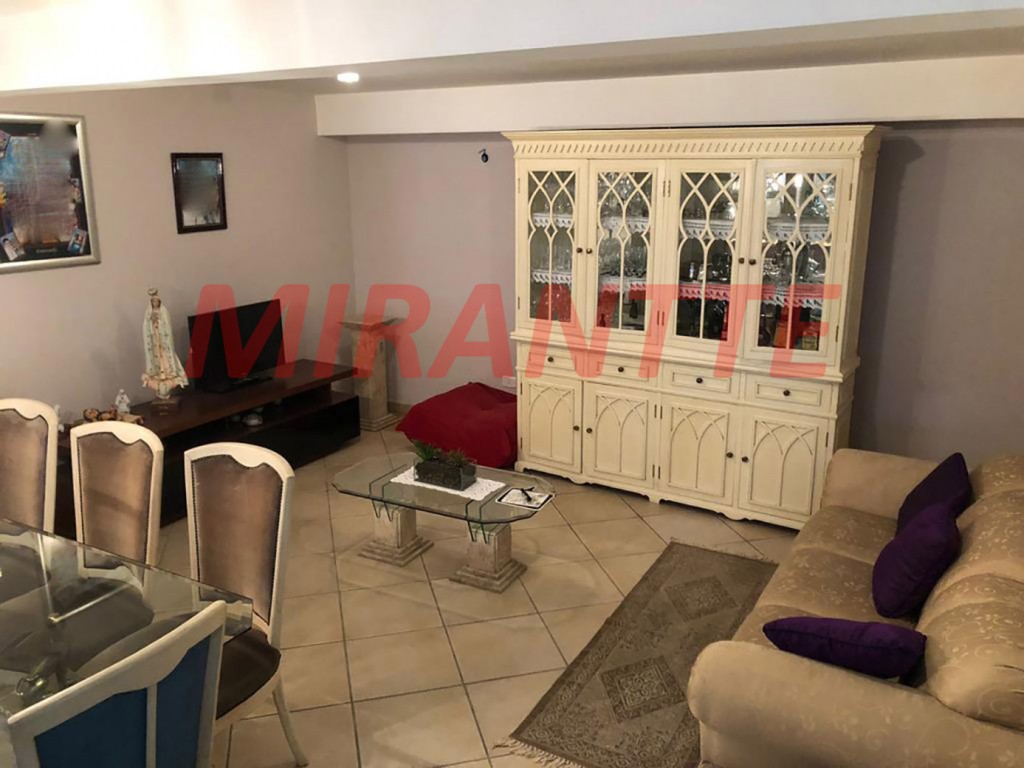 Sobrado de 266m² com 4 quartos em Parada Inglesa