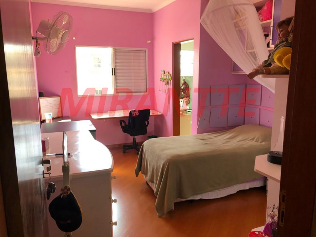 Sobrado de 266m² com 4 quartos em Parada Inglesa