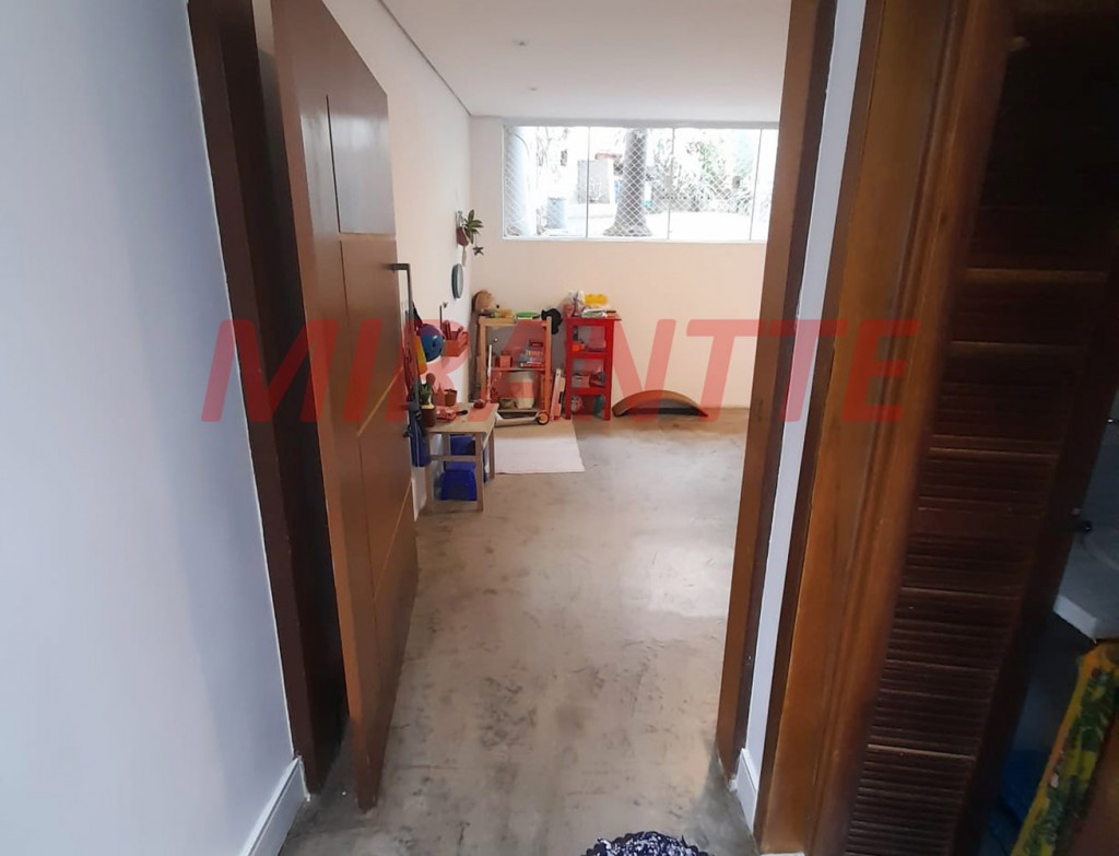 Sobrado de 210m² com 4 quartos em Jardim São Paulo