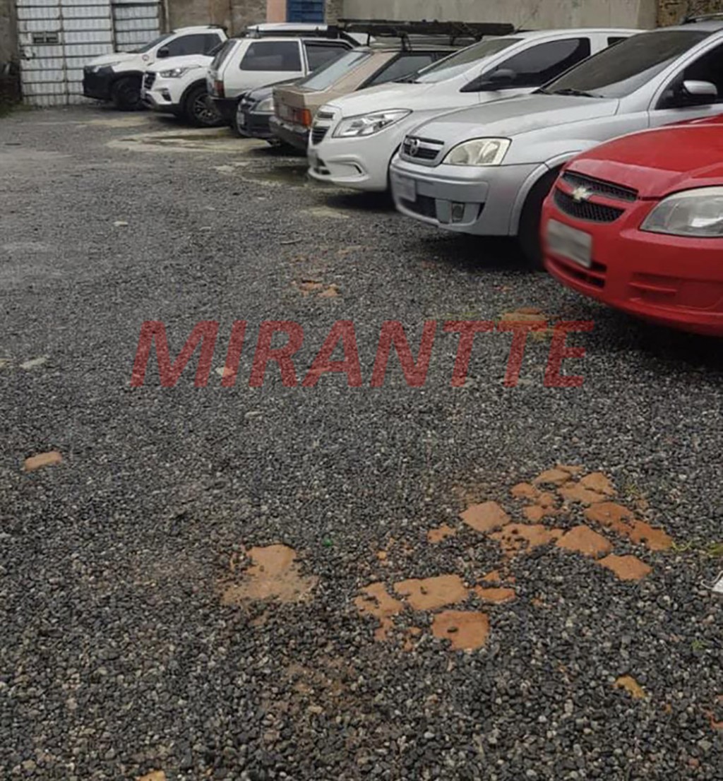 Terreno de 600m² em Brás