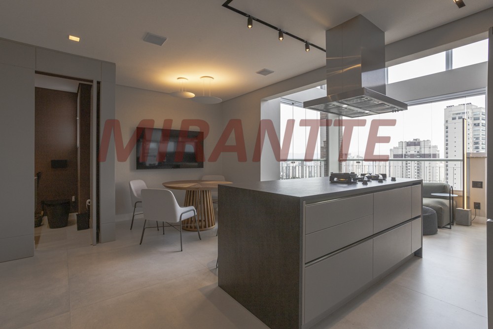Apartamento de 90m² com 2 quartos em Santana