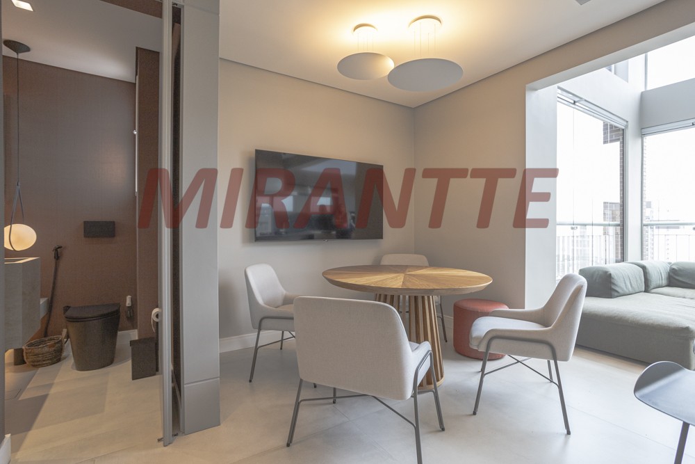 Apartamento de 90m² com 2 quartos em Santana