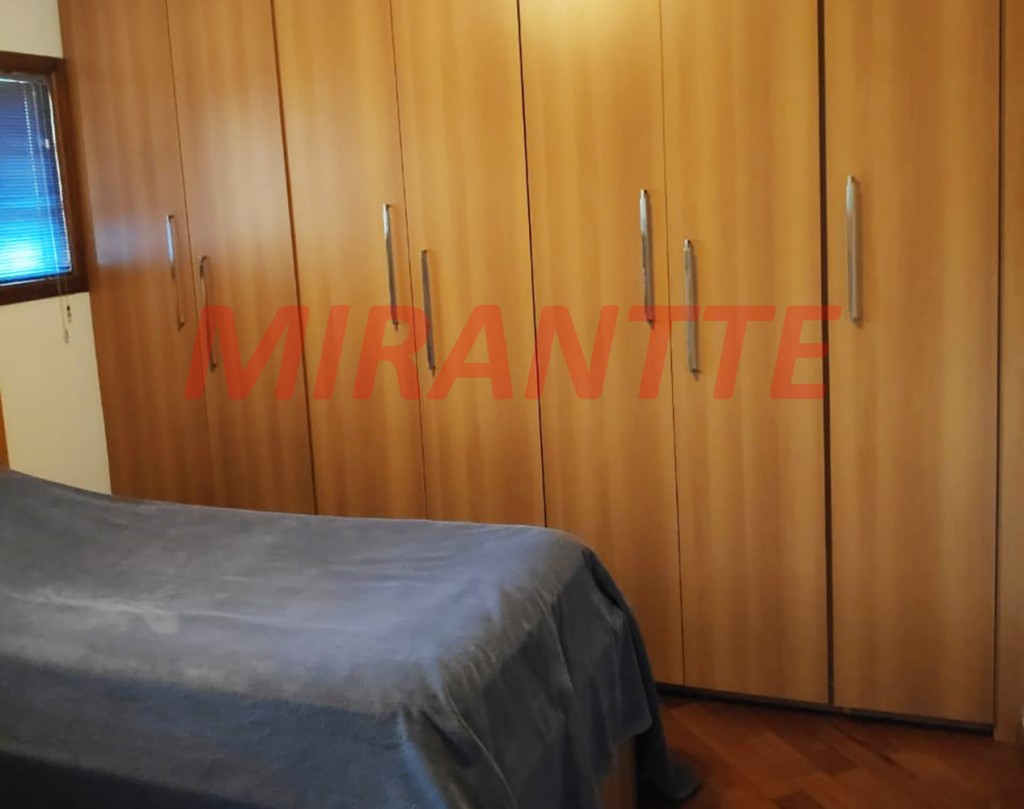 Sobrado de 320m² com 4 quartos em Vila Rosália
