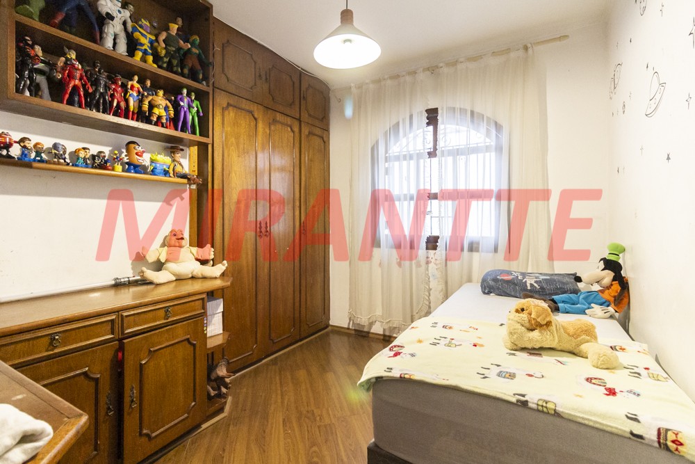 Casa terrea de 231m² com 4 quartos em Tremembe