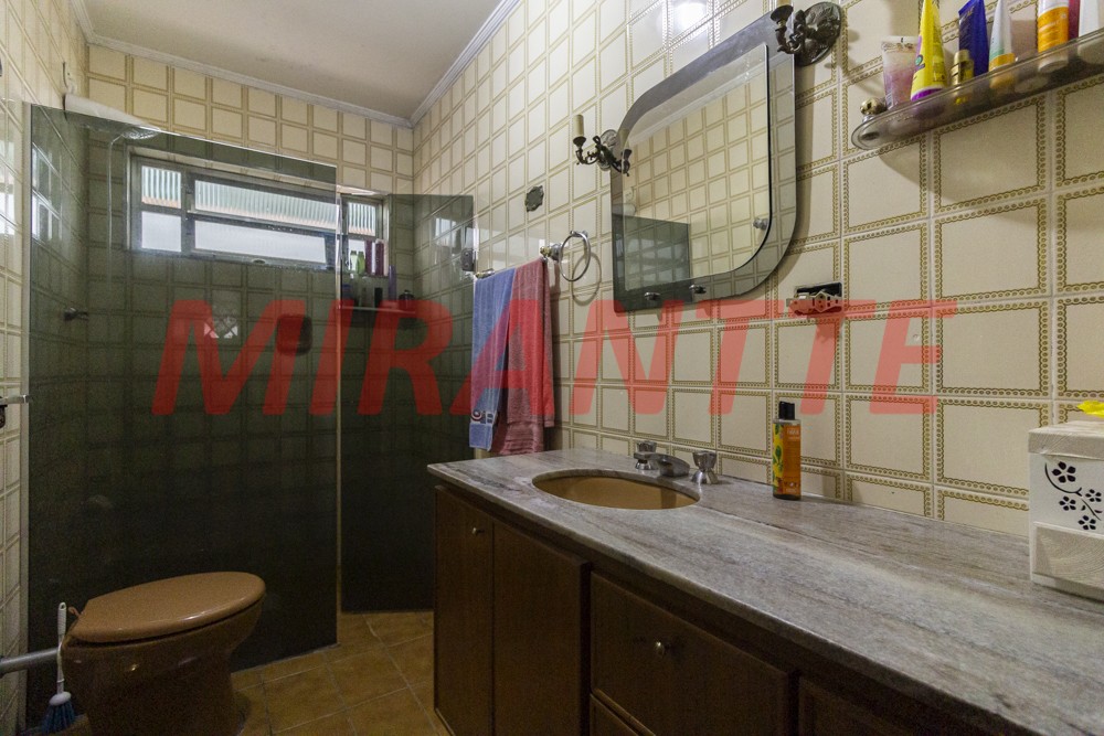 Casa terrea de 231m² com 4 quartos em Tremembe