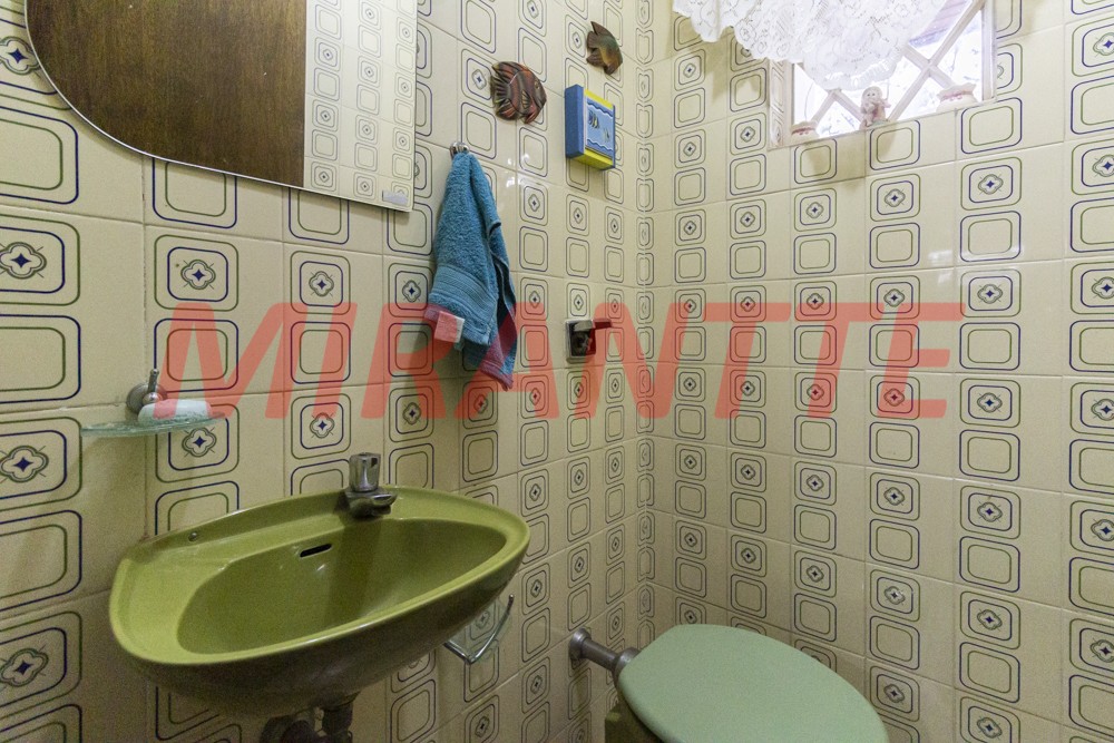 Casa terrea de 231m² com 4 quartos em Tremembe