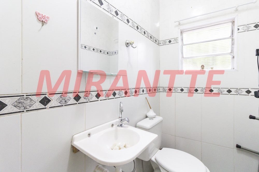 Casa terrea de 231m² com 4 quartos em Tremembe