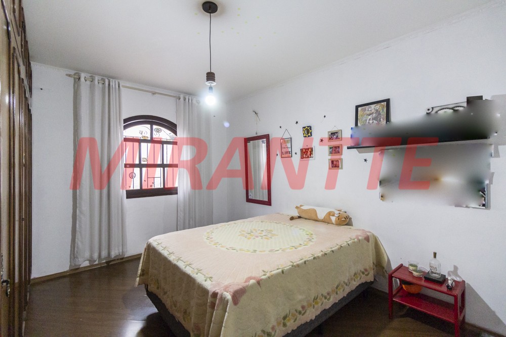 Casa terrea de 231m² com 4 quartos em Tremembe