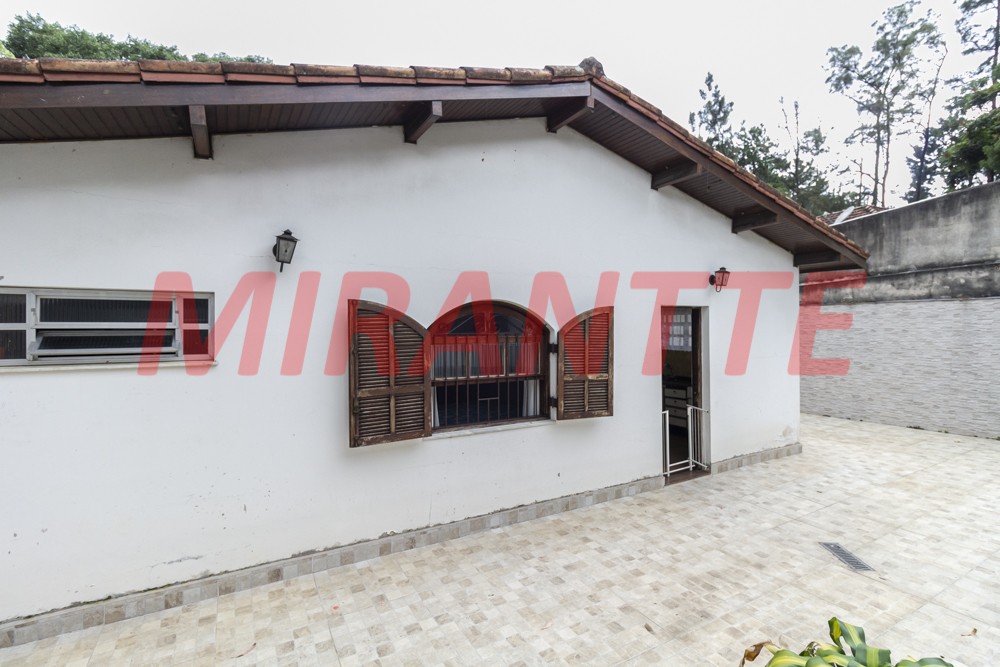 Casa terrea de 231m² com 4 quartos em Tremembe