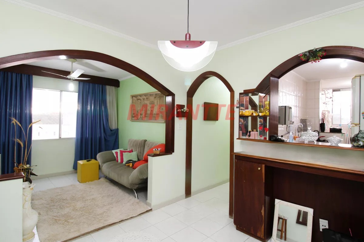 Apartamento de 60m² com 2 quartos em Barro Branco