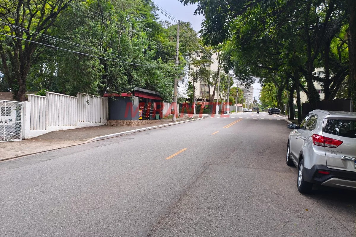 Apartamento de 60m² com 2 quartos em Barro Branco