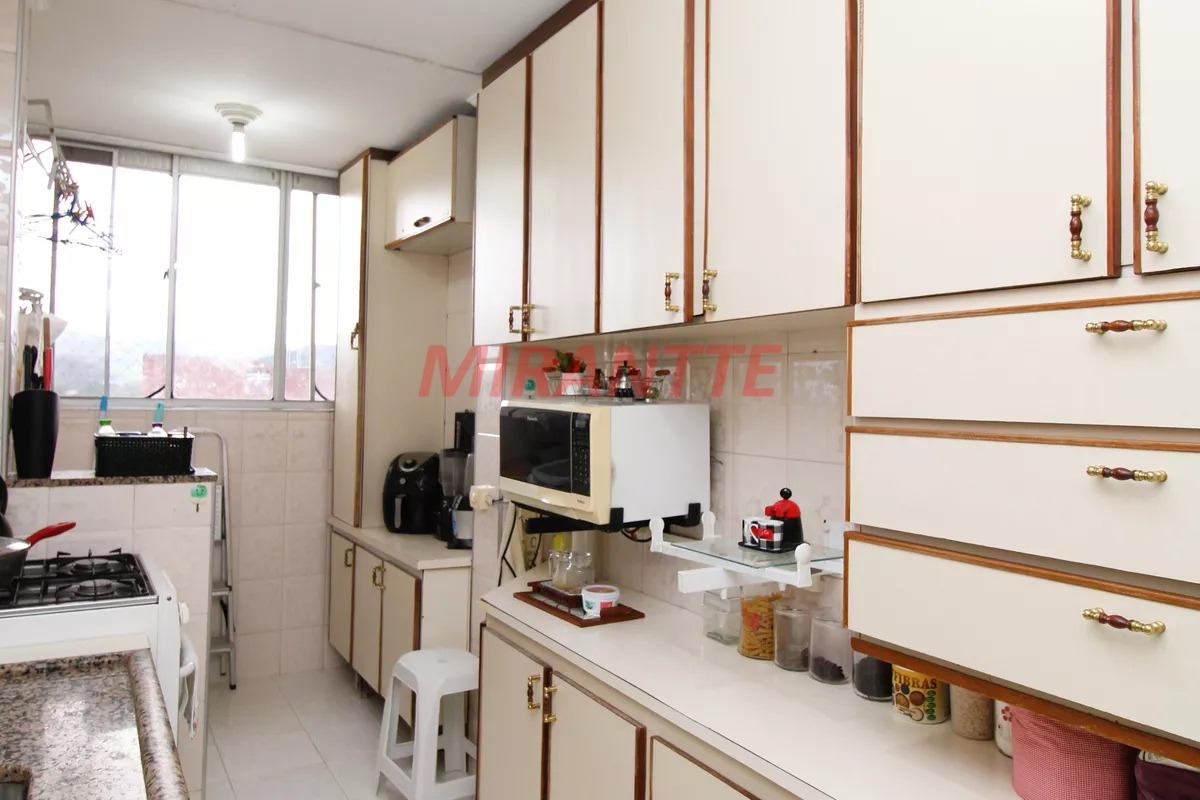 Apartamento de 60m² com 2 quartos em Barro Branco
