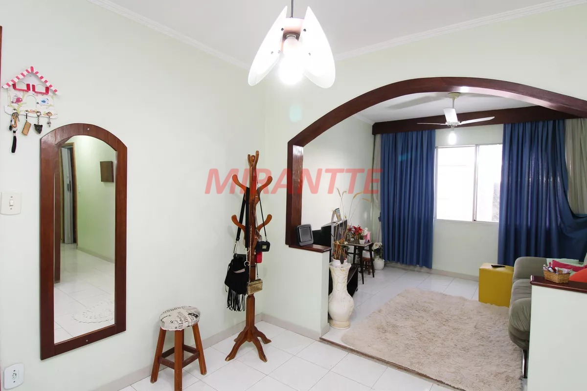 Apartamento de 60m² com 2 quartos em Barro Branco