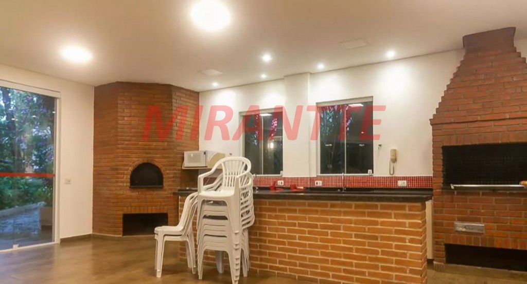 Apartamento de 75m² com 2 quartos em Santana