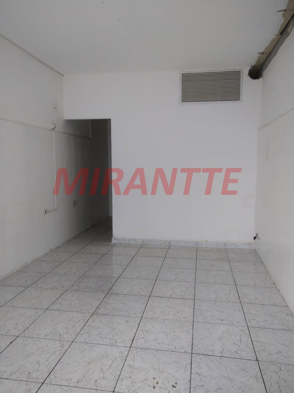 Comercial de 220m² em Santana