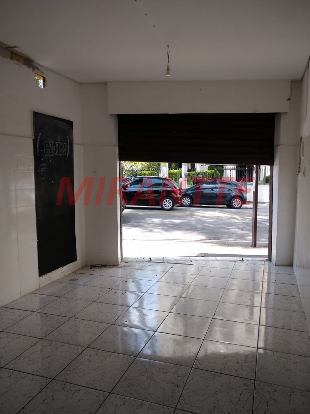 Comercial de 220m² em Santana