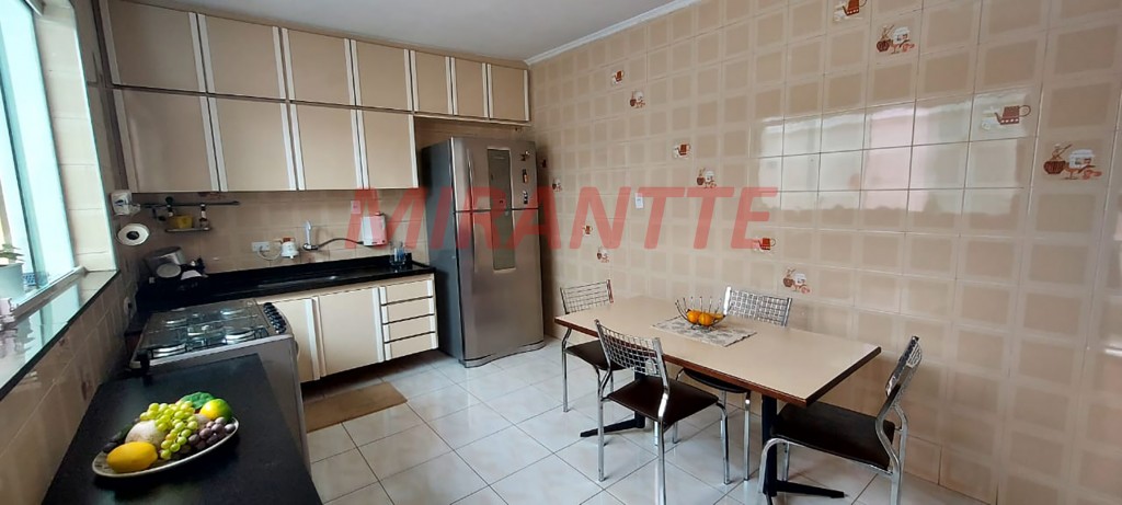 Casa terrea de 232m² com 4 quartos em Santana