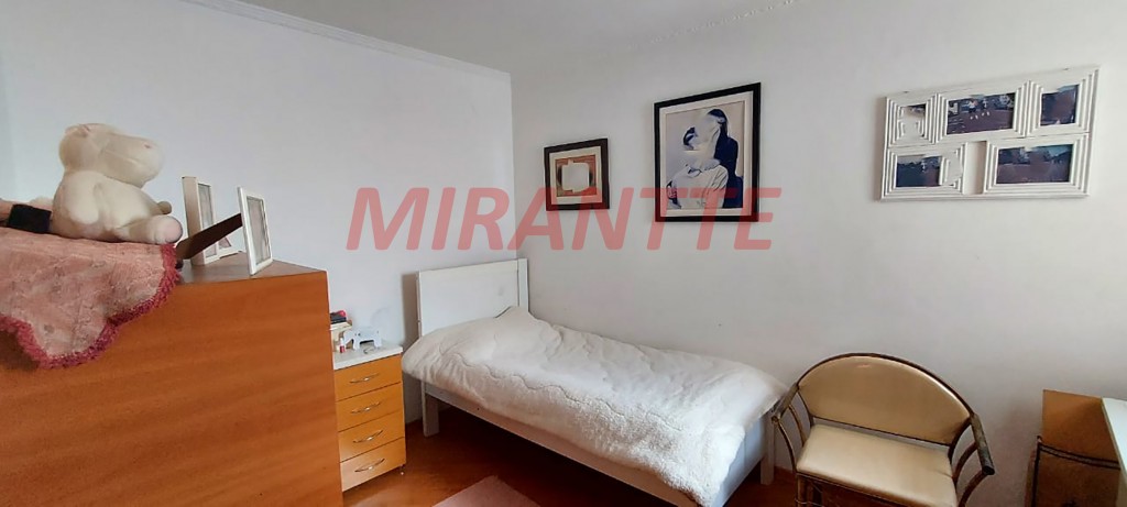 Casa terrea de 232m² com 4 quartos em Santana