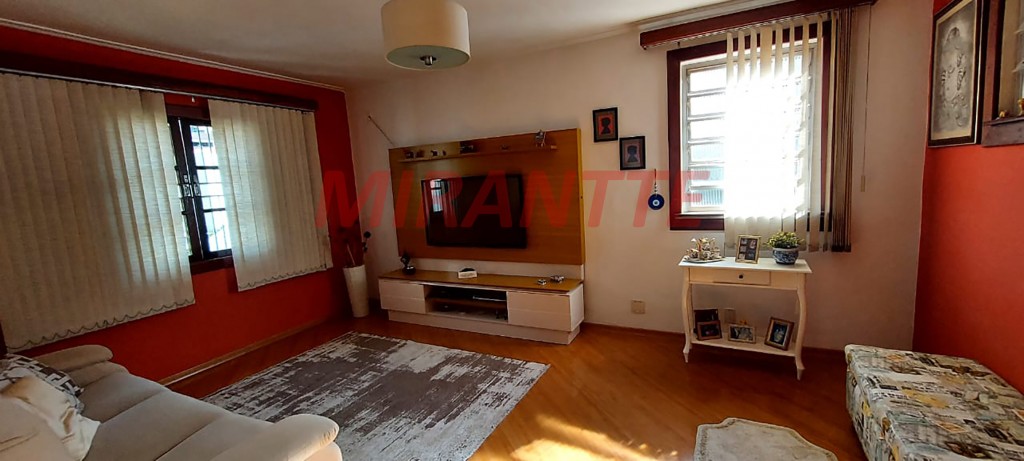 Casa terrea de 232m² com 4 quartos em Santana