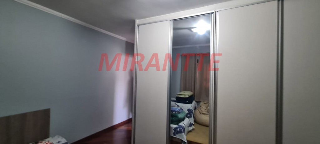 Sobrado de 192m² com 3 quartos em Vila Galvão