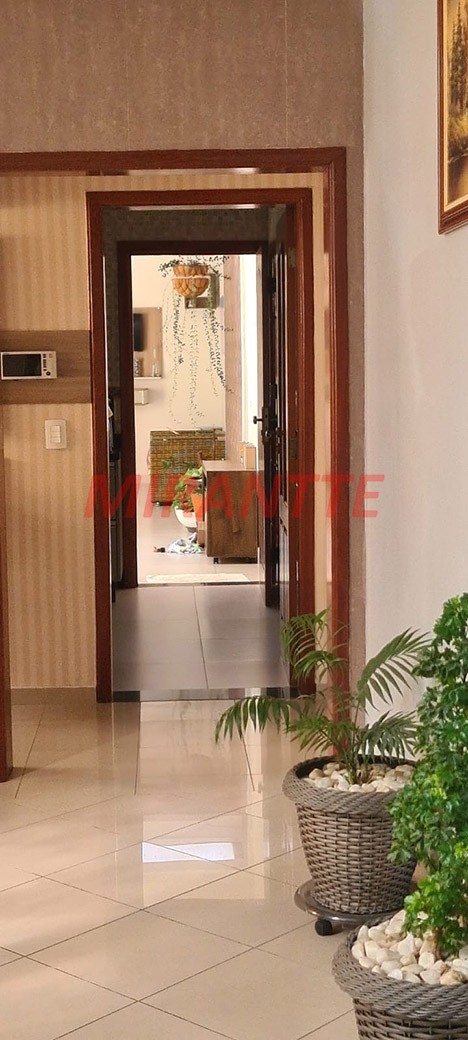 Sobrado de 192m² com 3 quartos em Vila Galvão