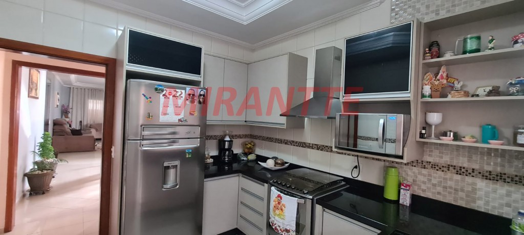 Sobrado de 192m² com 3 quartos em Vila Galvão