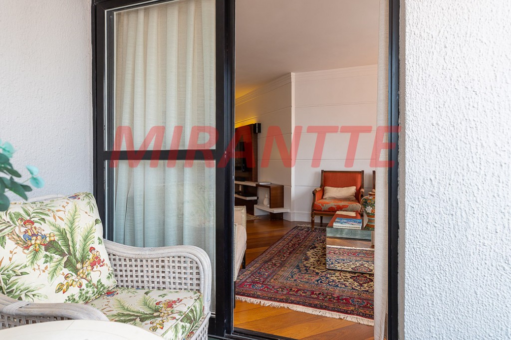Apartamento de 139m² com 2 quartos em Vila Nova Conceição