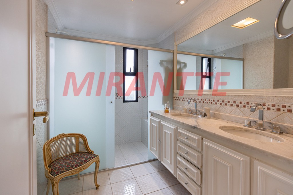 Apartamento de 139m² com 2 quartos em Vila Nova Conceição