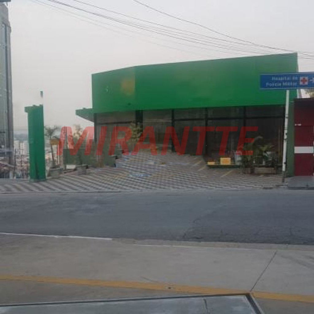 Comercial de 350m² em Água Fria
