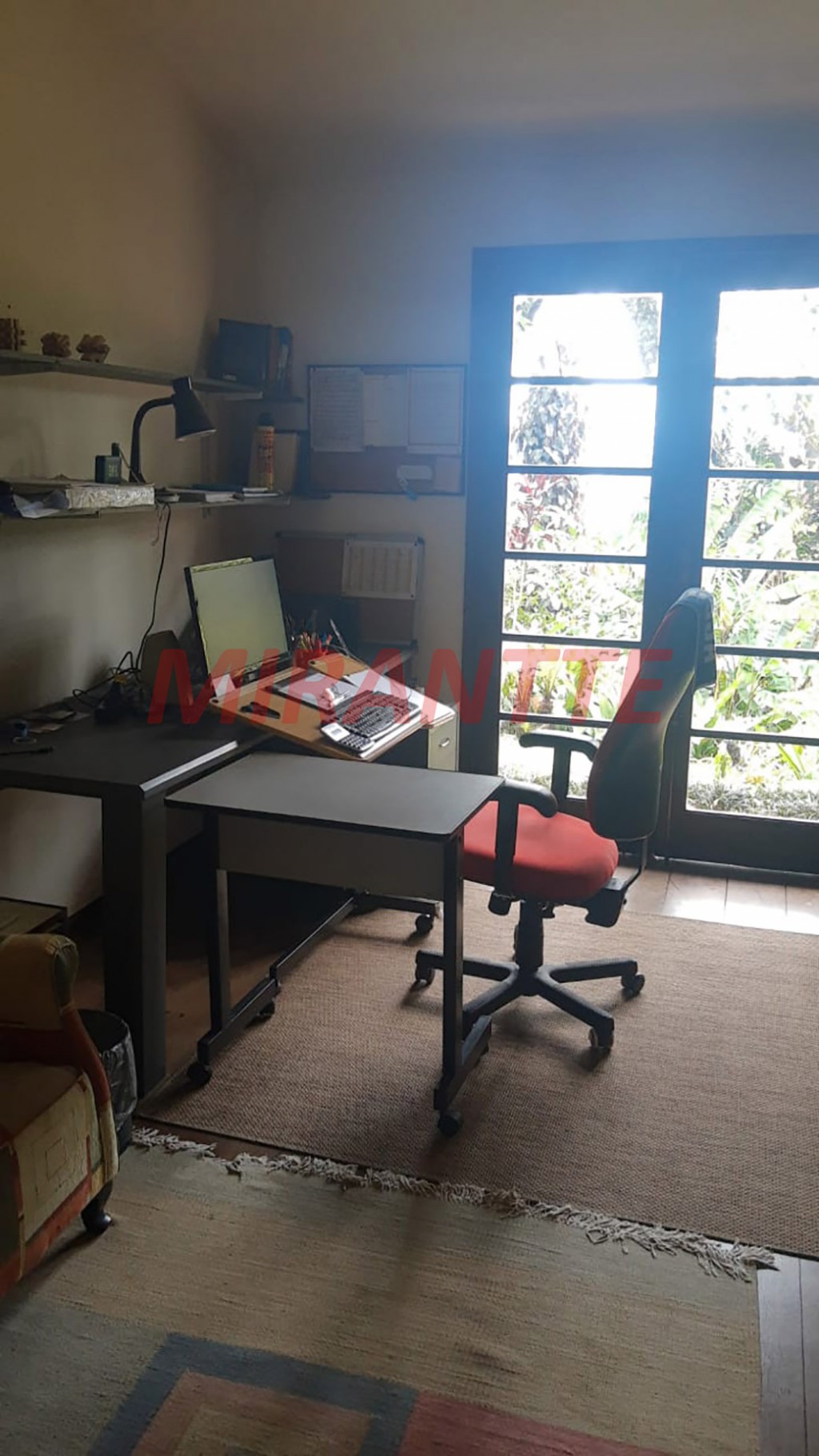 ChÁcara de 452m² com 5 quartos em Parque Petropolis