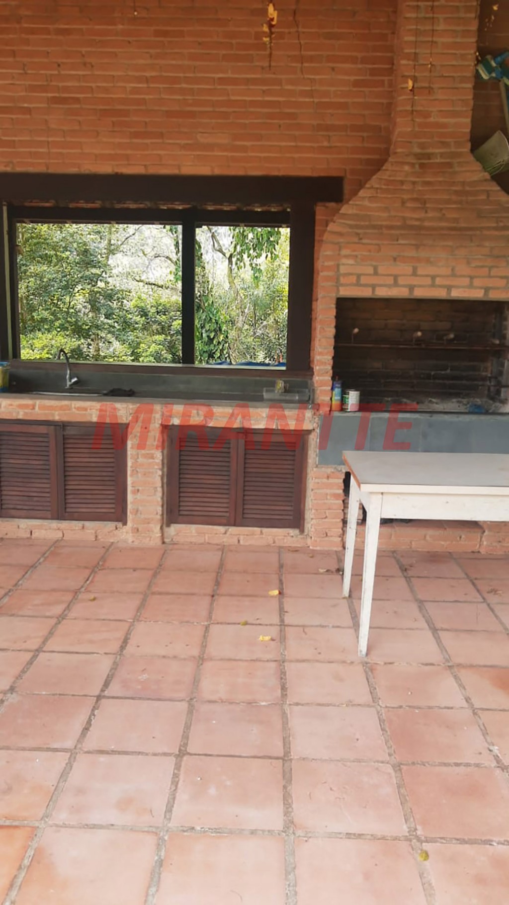 ChÁcara de 452m² com 5 quartos em Parque Petropolis