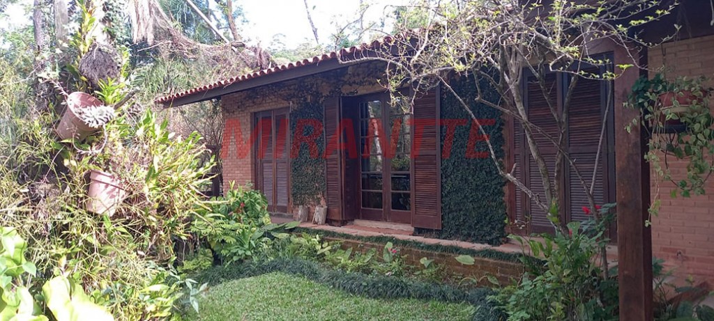 ChÁcara de 452m² com 5 quartos em Parque Petropolis