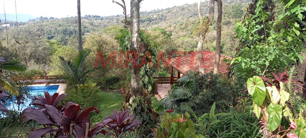 ChÁcara de 452m² com 5 quartos em Parque Petropolis