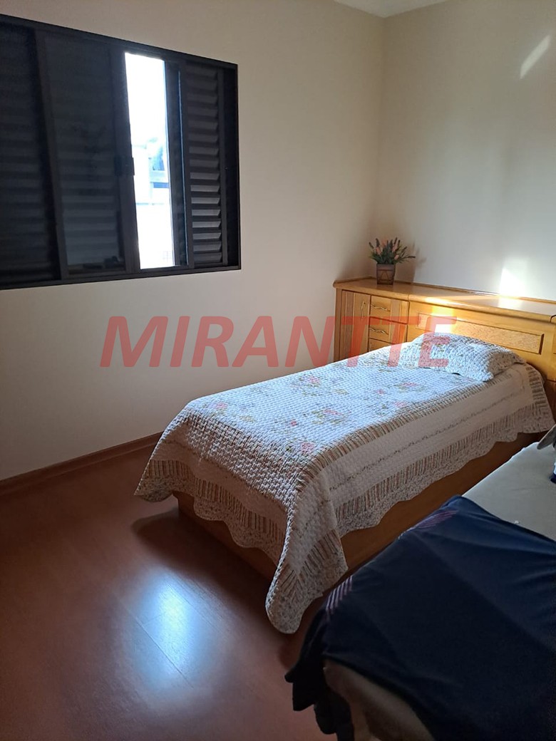 Sobrado de 250m² com 3 quartos em Santana