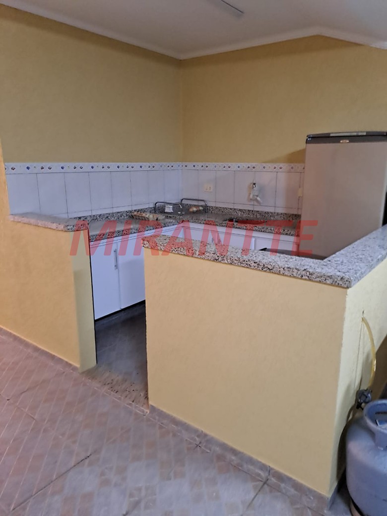 Sobrado de 250m² com 3 quartos em Santana