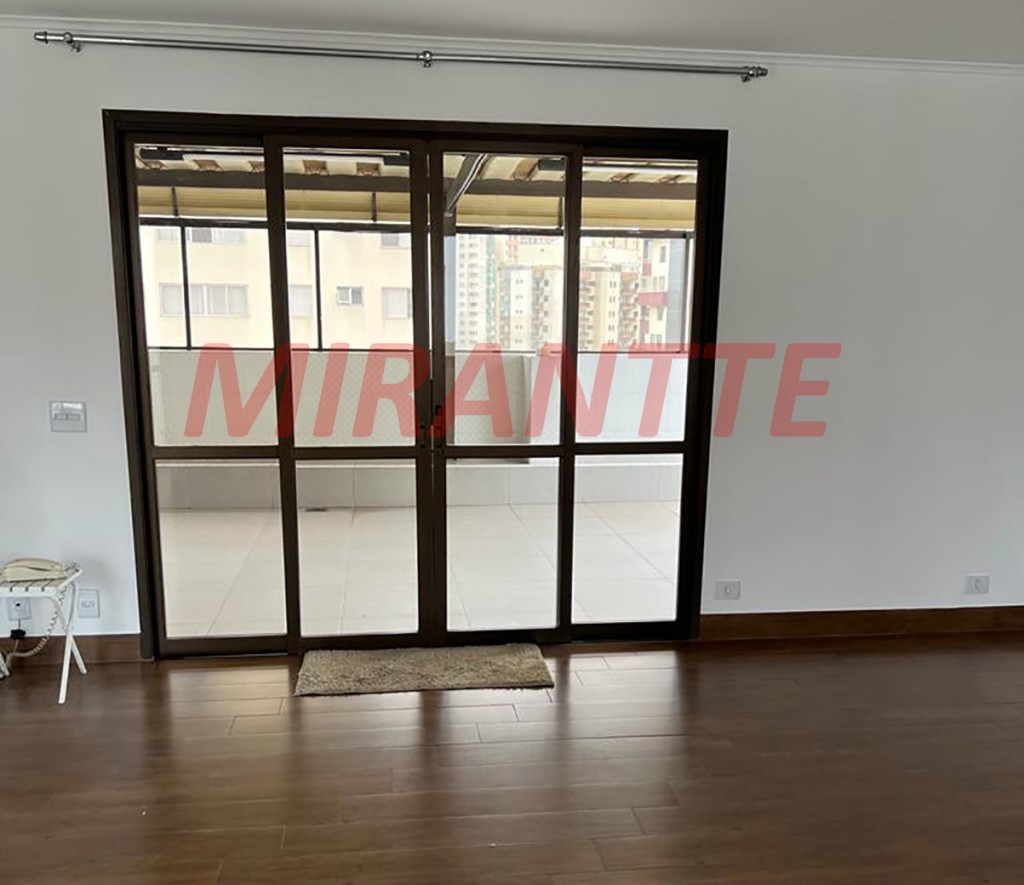 Cobertura de 258m² com 3 quartos em Santana