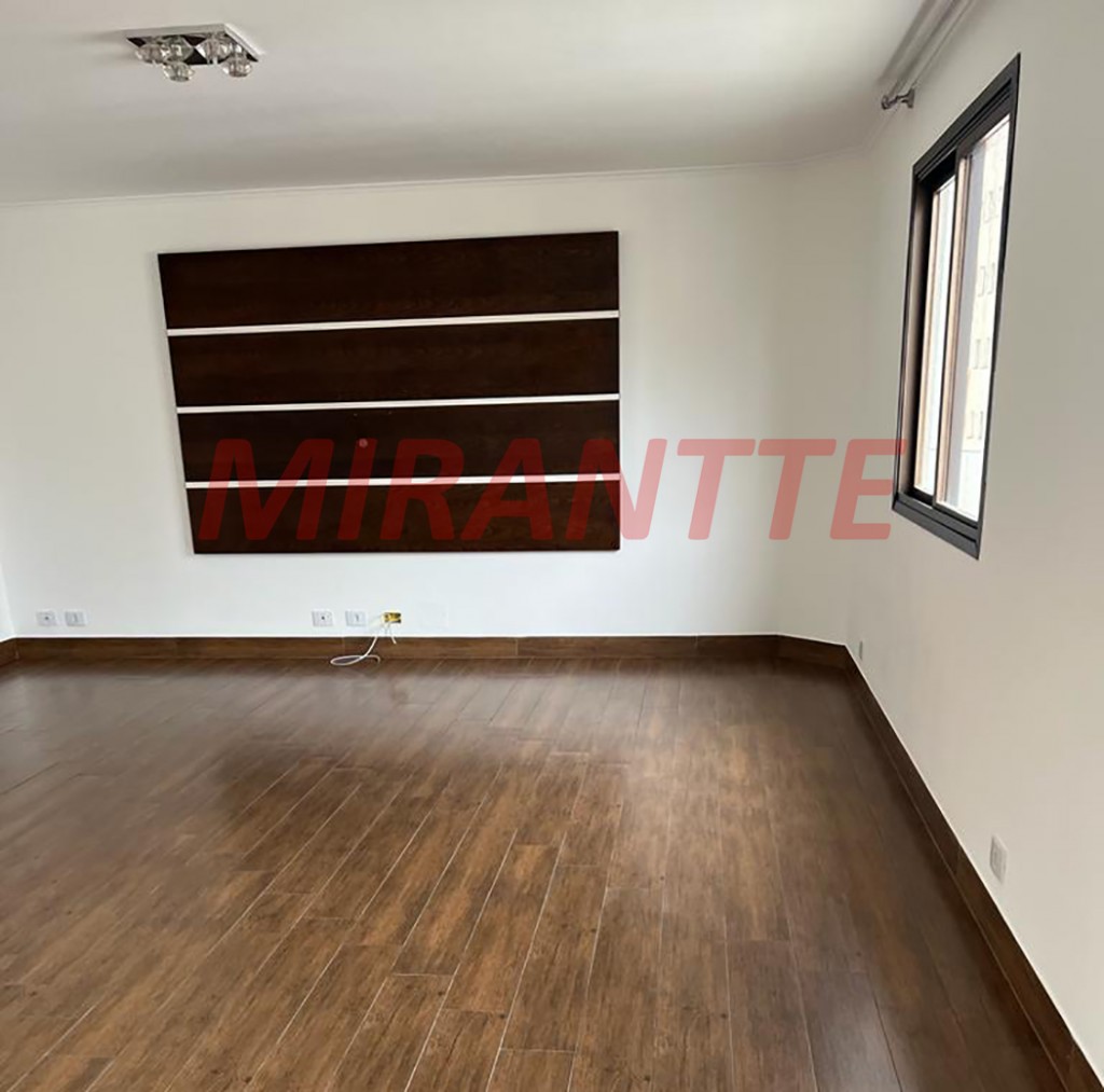 Cobertura de 258m² com 3 quartos em Santana