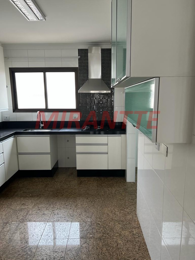 Cobertura de 258m² com 3 quartos em Santana