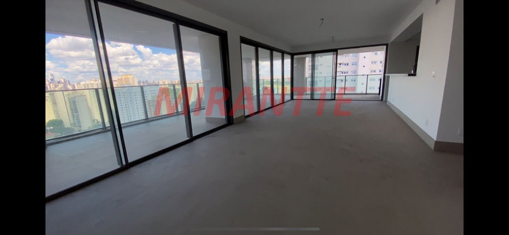 Apartamento de 255m² com 4 quartos em Santana